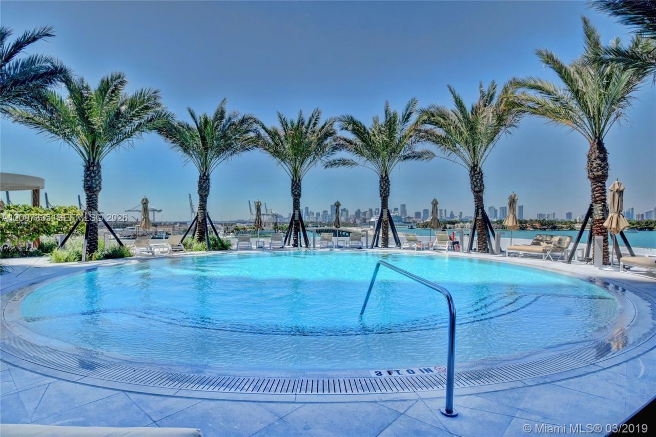 450 Alton Rd , Unit 1406, Miami Beach, FL 33139 Photo