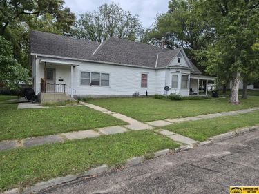 1120-1122 Washington Street, Beatrice, NE 68310