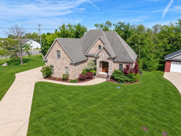 111 Peters Ct , Murfreesboro, TN 37128