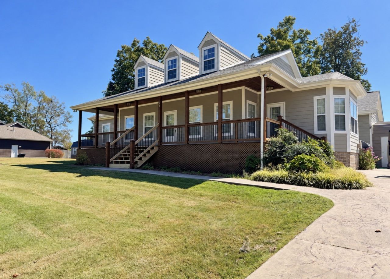 203 Codie Dr , Dickson, TN 37055 Main Photo