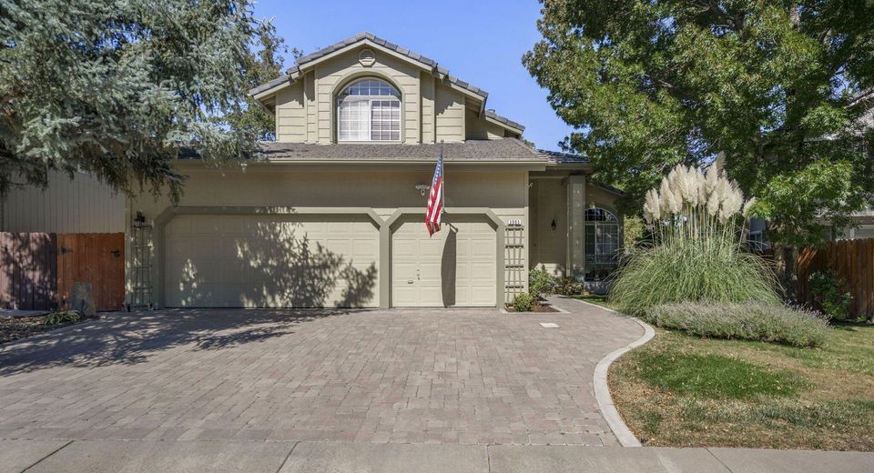 3905 Falling Water Drive, Reno, NV 89519 Photo