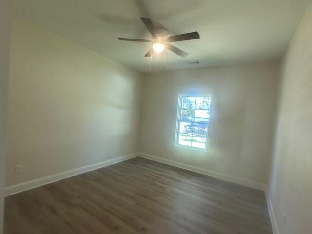 6034 Creek Road Photo 12