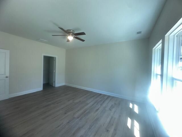 6034 Creek Road Photo 17