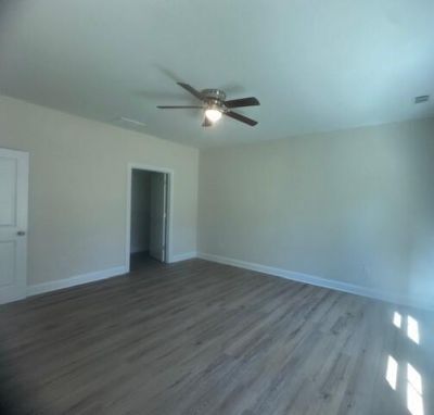 6034 Creek Road Photo 18