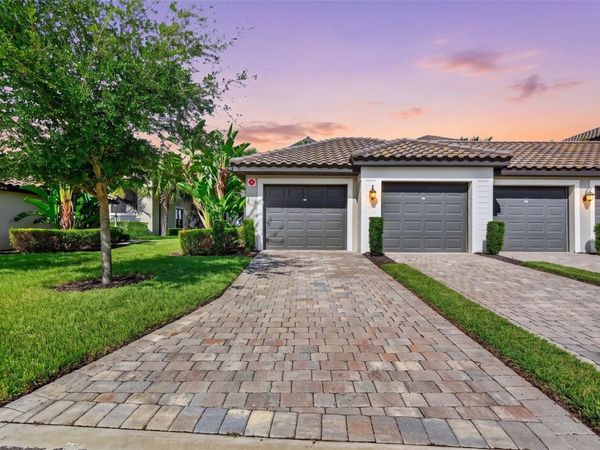5674 PALMER CIRCLE , Unit 101, BRADENTON, FL 34211