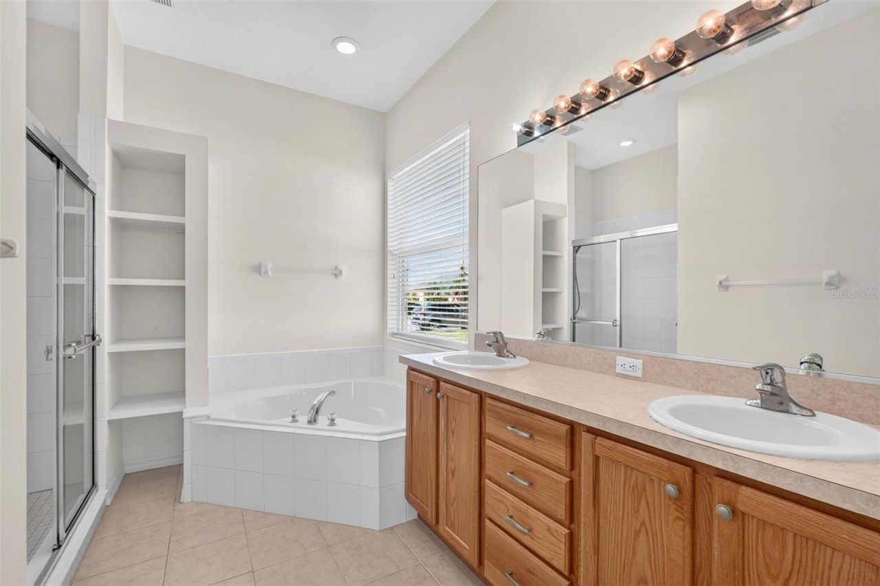 6407 67th Street E, Bradenton, FL 34203 Photo