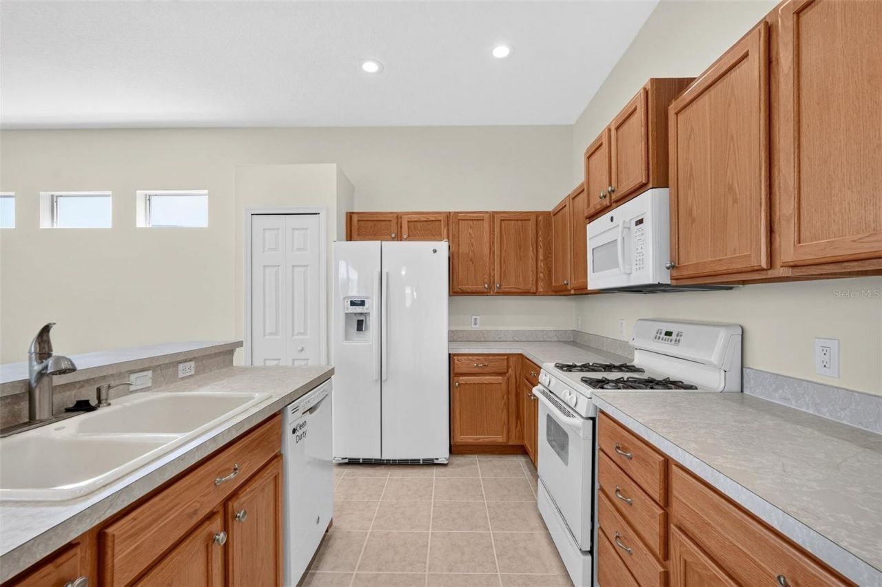 6407 67th Street E, Bradenton, FL 34203 Photo