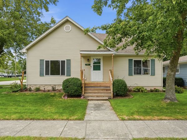 341 W Wood Avenue , Peotone, IL 60468