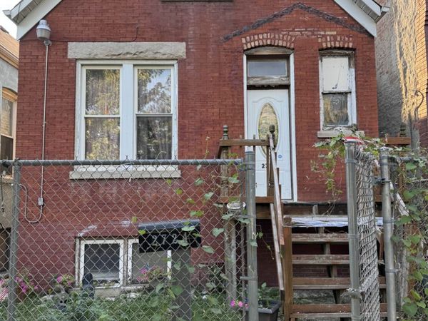 2724 S Troy Street , Chicago, IL 60623