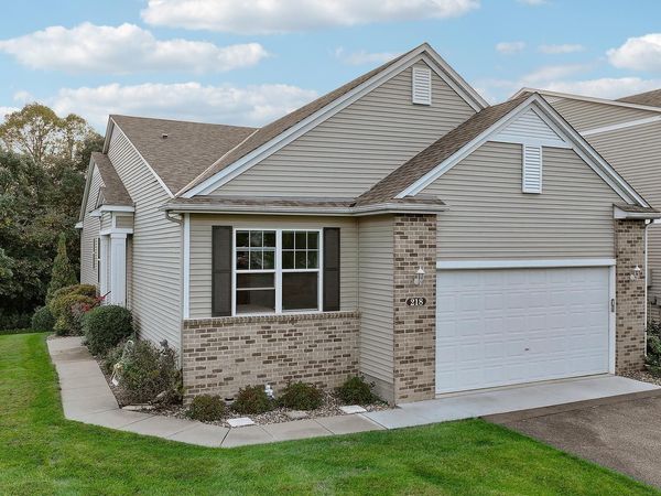 218 River Woods Drive W, Saint Paul Park, MN 55071