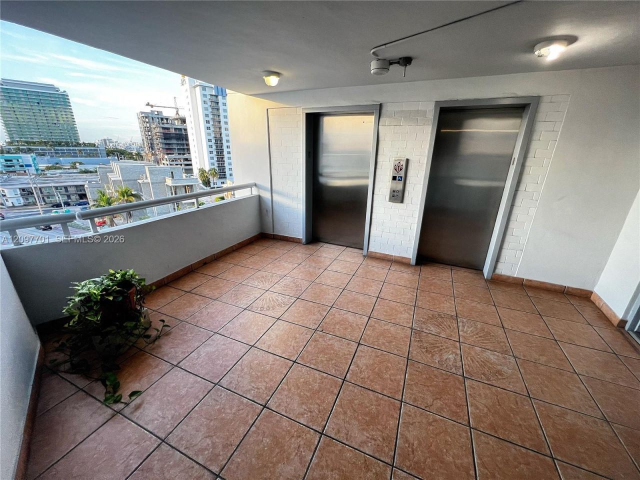 6830 Indian Creek Dr , Unit 7F, Miami Beach, FL 33141 Photo