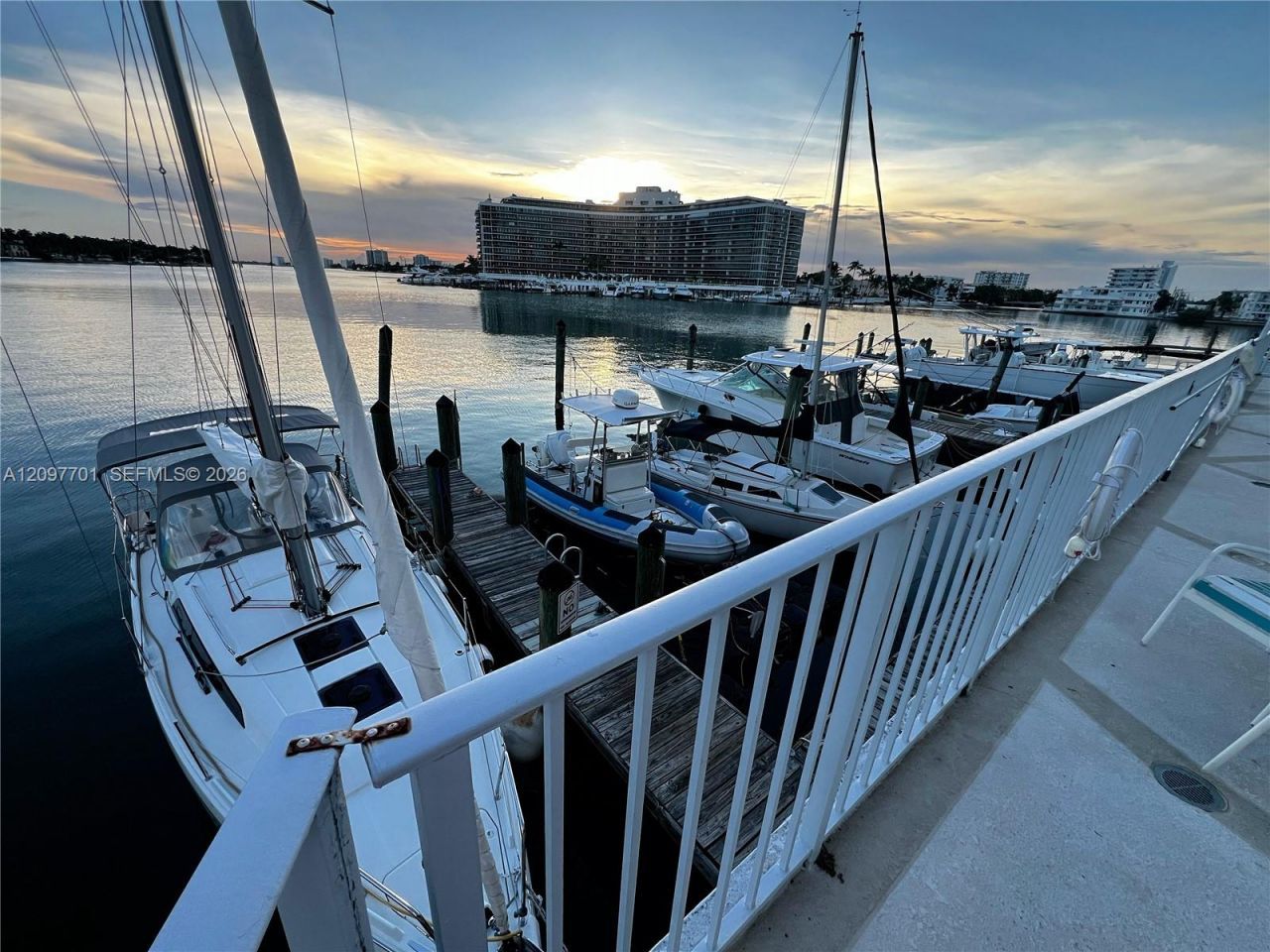6830 Indian Creek Dr , Unit 7F, Miami Beach, FL 33141 Photo