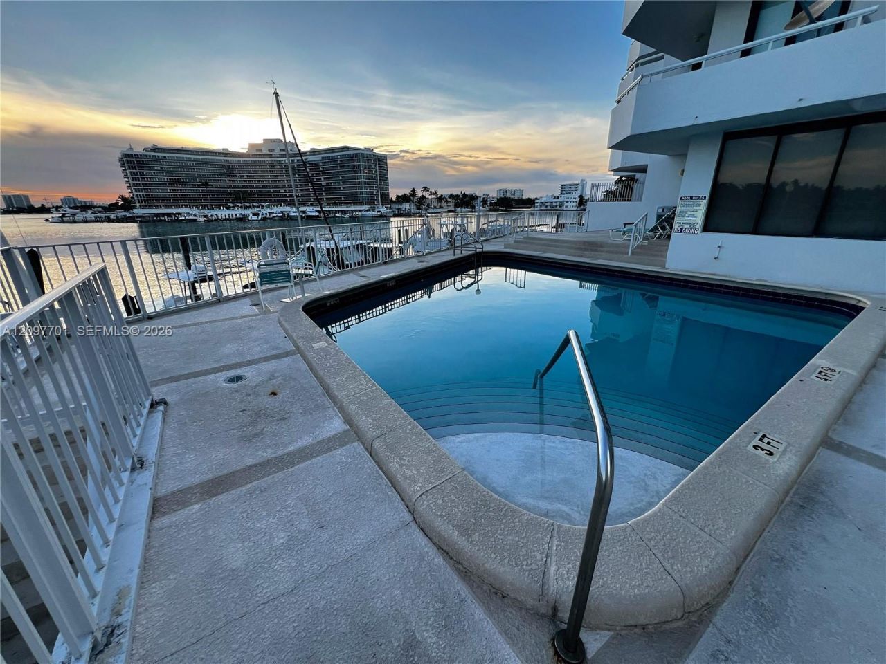 6830 Indian Creek Dr , Unit 7F, Miami Beach, FL 33141 Photo