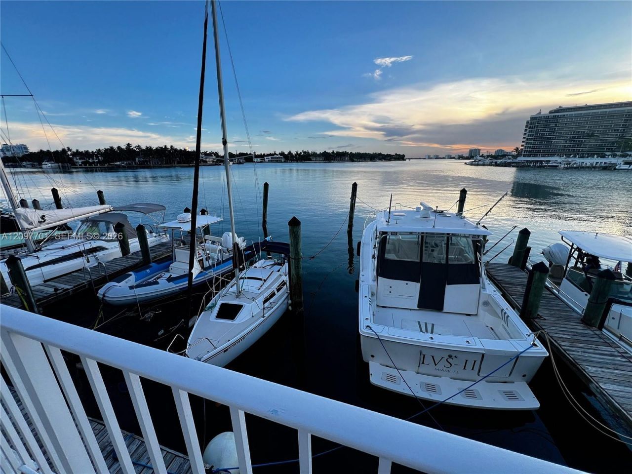 6830 Indian Creek Dr , Unit 7F, Miami Beach, FL 33141 Photo