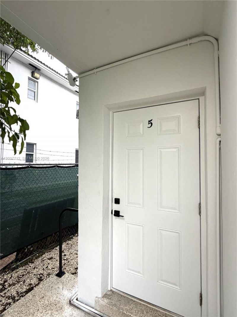 1235 Normandy Dr, Unit 5, Miami Beach, FL 33141 Photo