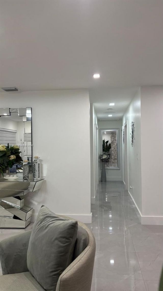 10450 SW 42nd Ter , Miami, FL 33165 Photo