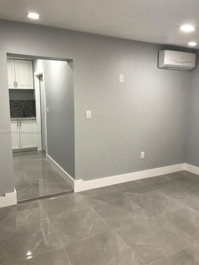 10450 SW 42nd Ter , Miami, FL 33165 Photo