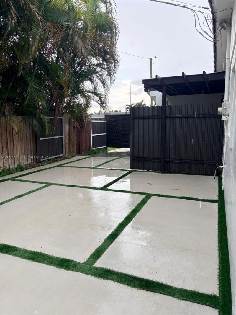10450 SW 42nd Ter , Miami, FL 33165 Photo