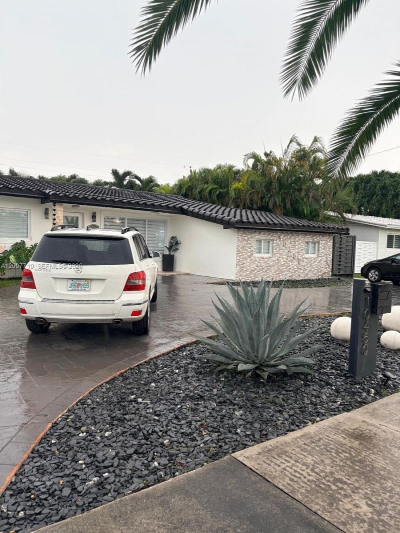 10450 SW 42nd Ter , Miami, FL 33165 Photo
