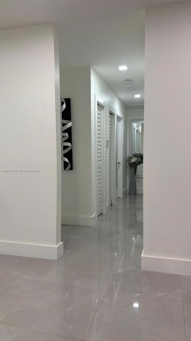 10450 SW 42nd Ter , Miami, FL 33165 Photo