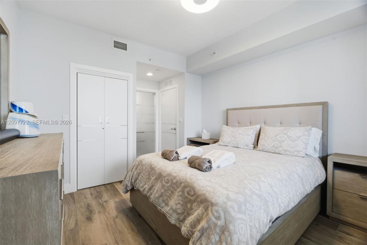 600 NE 27th St , Unit 1204, Miami, FL 33137 Photo