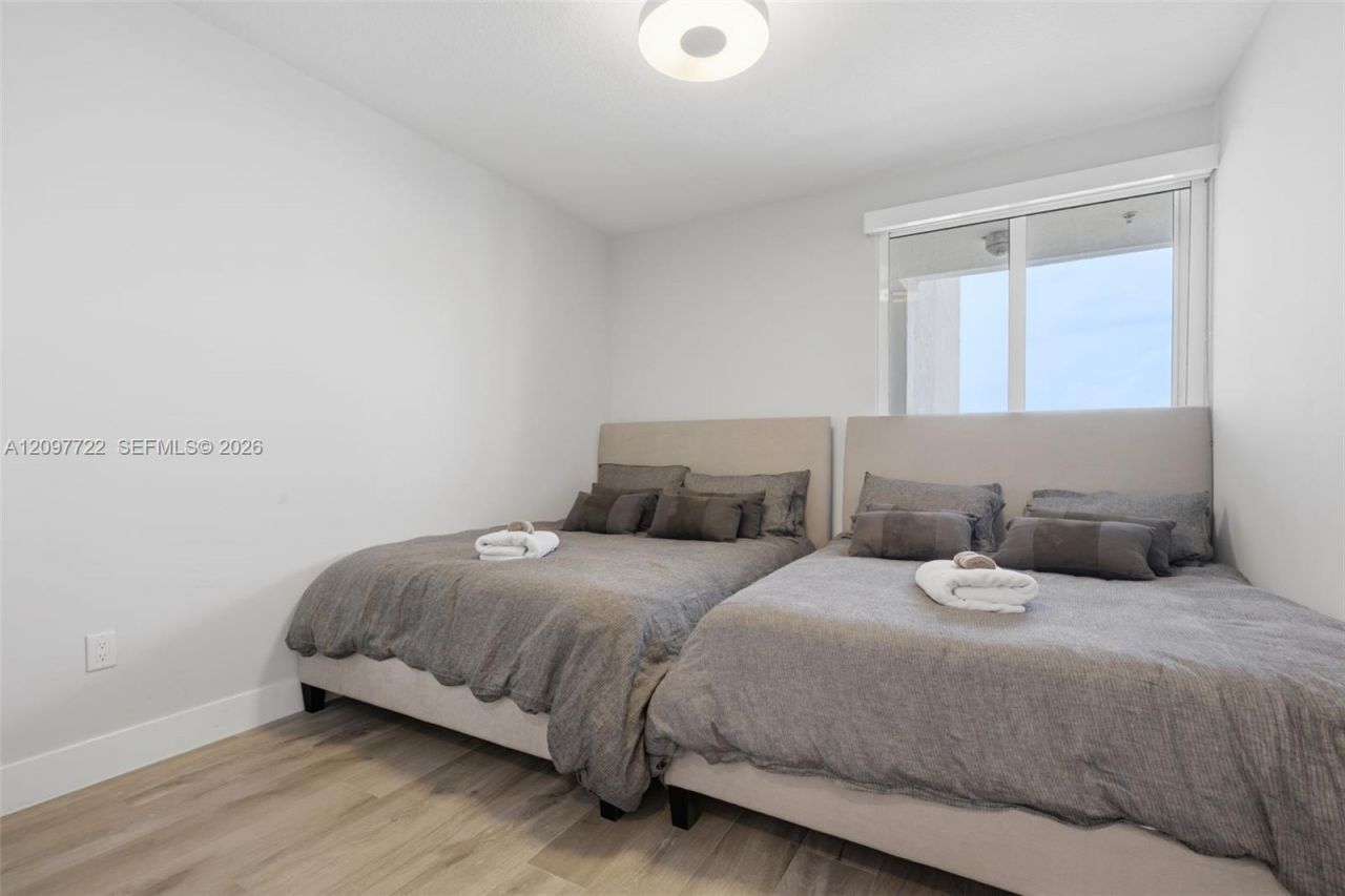 600 NE 27th St , Unit 1204, Miami, FL 33137 Photo