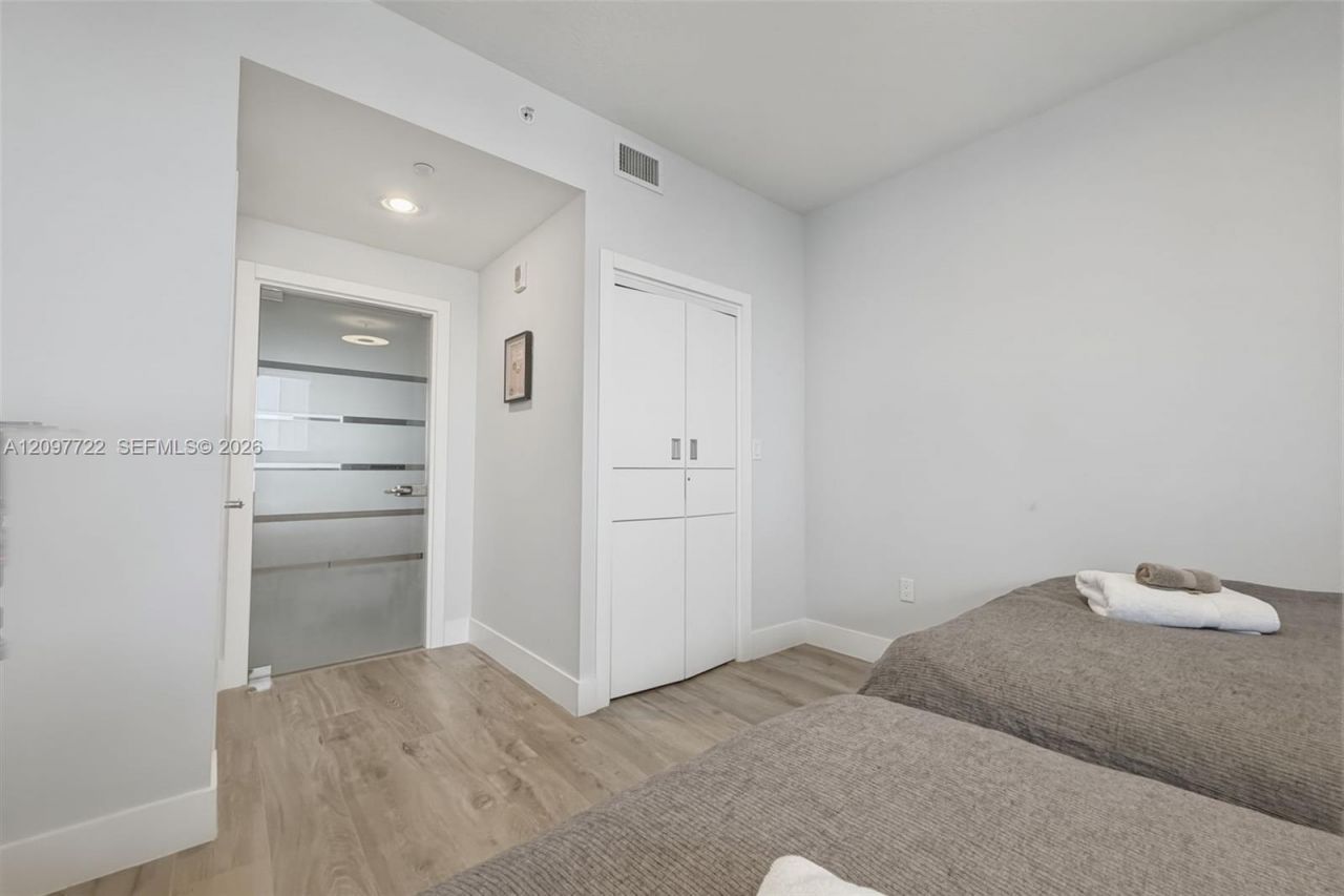 600 NE 27th St , Unit 1204, Miami, FL 33137 Photo