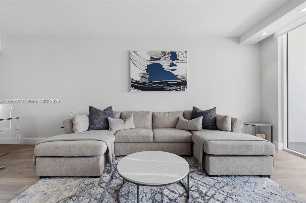 600 NE 27th St , Unit 1204, Miami, FL 33137 Photo