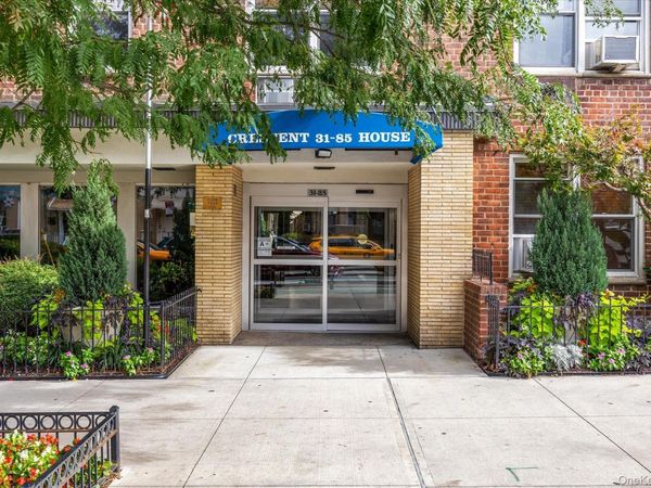 31-85 Crescent Street , Unit 516, Astoria, NY 11106