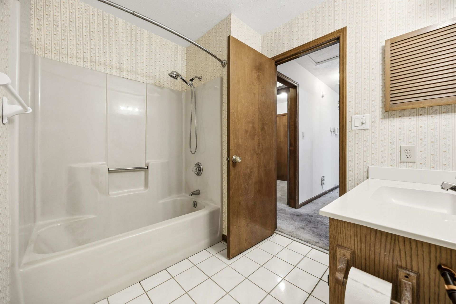 78 Plantation Rd. Photo 33