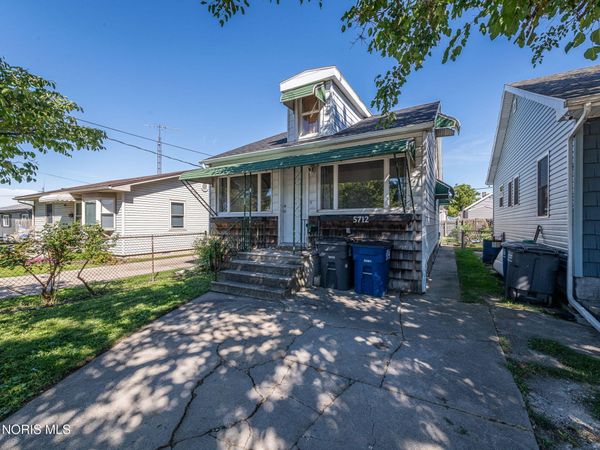 5712 Edgewater Drive , Toledo, OH 43611