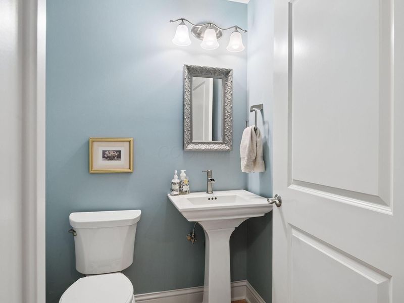 3175 Tremont Road, Unit 206, Columbus, OH 43221 Photo 32