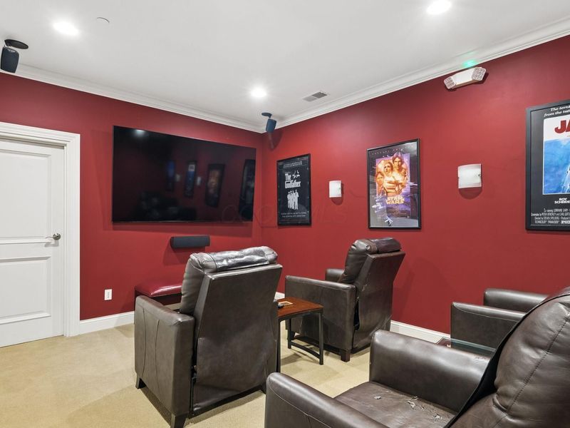 3175 Tremont Road, Unit 206, Columbus, OH 43221 Photo 47