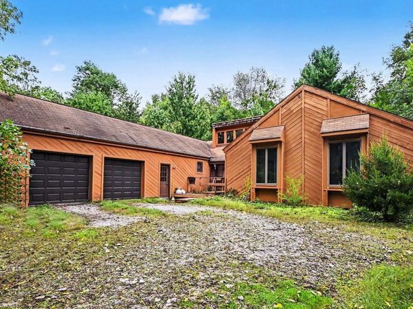 9416 E Natti Crow Road, Syracuse, IN 46567