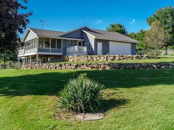 9702 W State Road 81, Newark, WI 53511