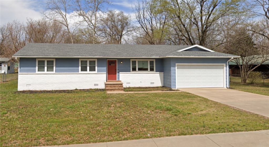 2720 W Mount Comfort Road , Fayetteville, AR 72704 Main Photo