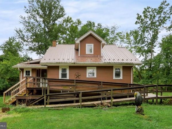 254 COTTAGE LANE, MILL HALL, PA 17751