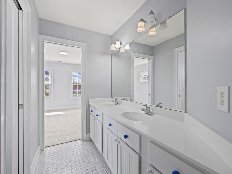 5161 Old Field Court, Westerville, OH 43082 Photo 48