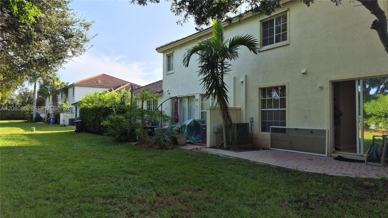 1908 NW 79th Way , Pembroke Pines, FL 33024 Photo