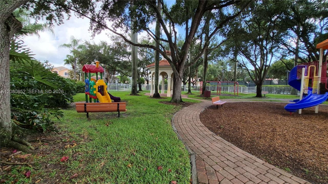 1908 NW 79th Way , Pembroke Pines, FL 33024 Photo