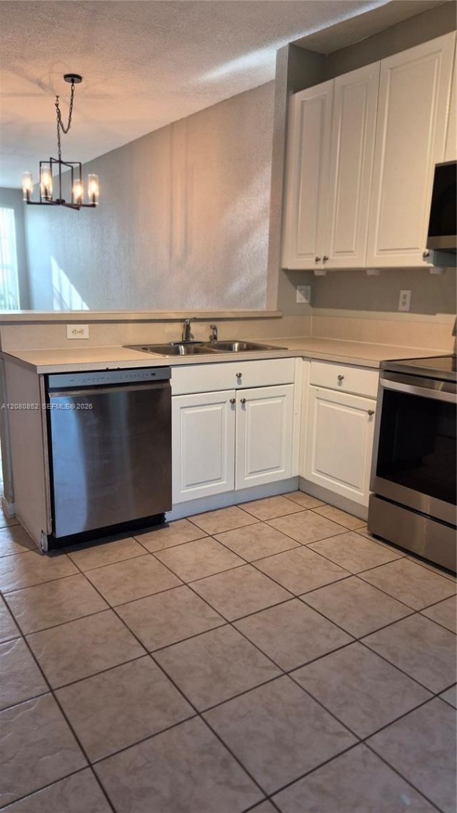 1908 NW 79th Way , Pembroke Pines, FL 33024 Photo