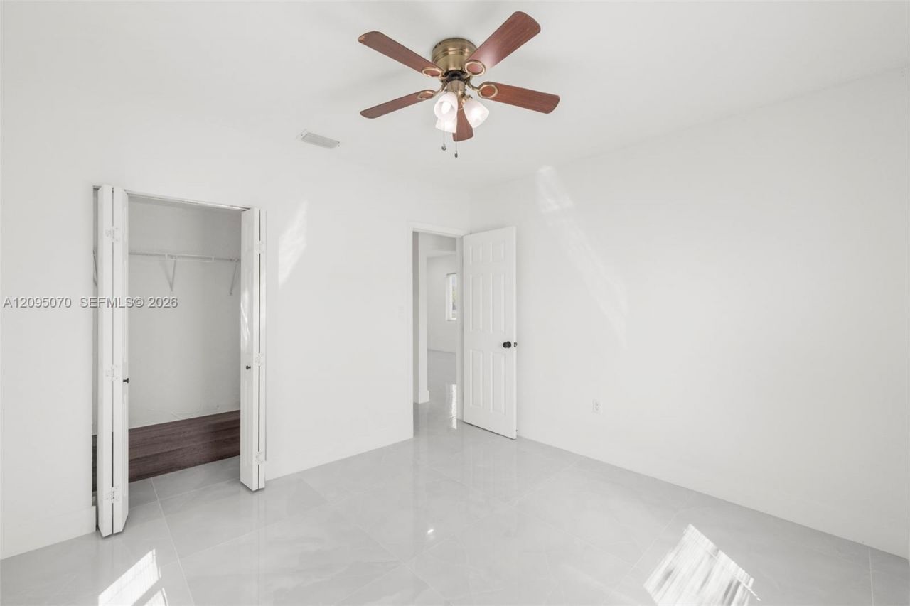 10930 SW 216th St, Miami, FL 33170 Photo