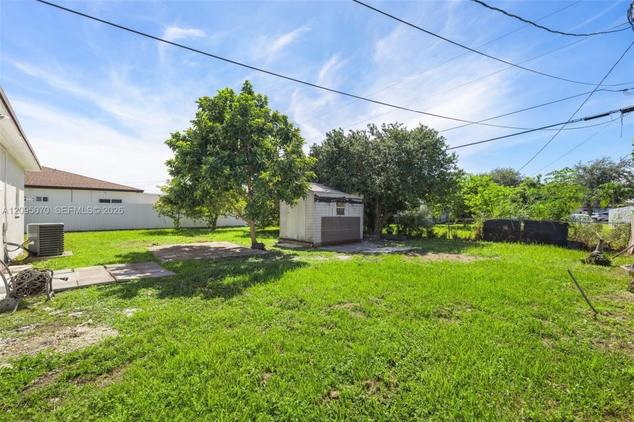 10930 SW 216th St, Miami, FL 33170 Photo