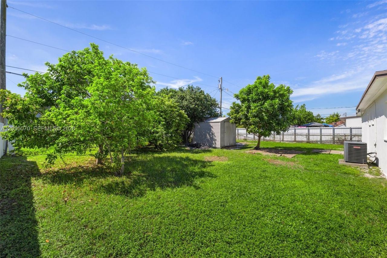 10930 SW 216th St, Miami, FL 33170 Photo
