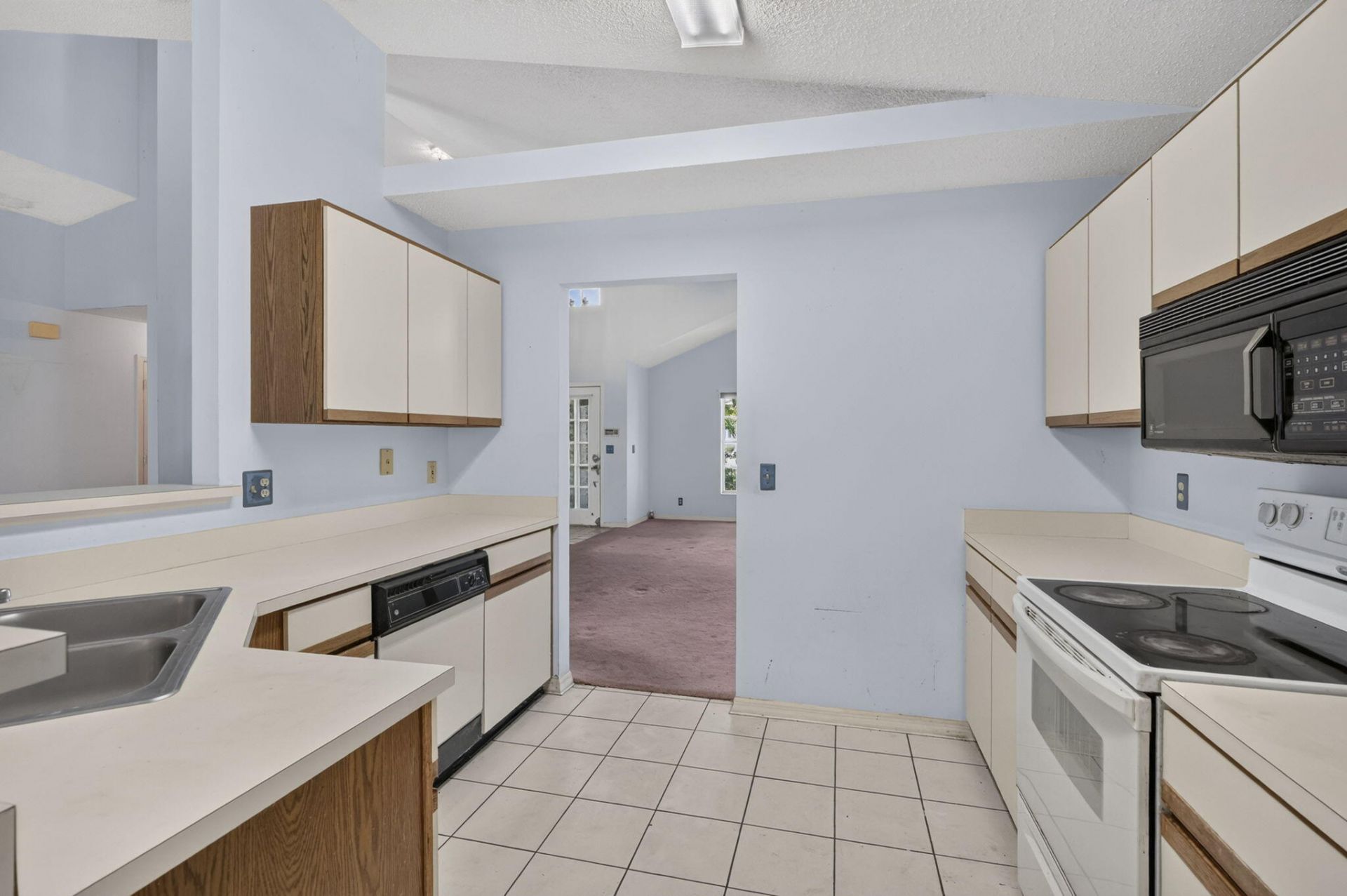 117 Hammocks Court, Greenacres, FL 33413 Photo