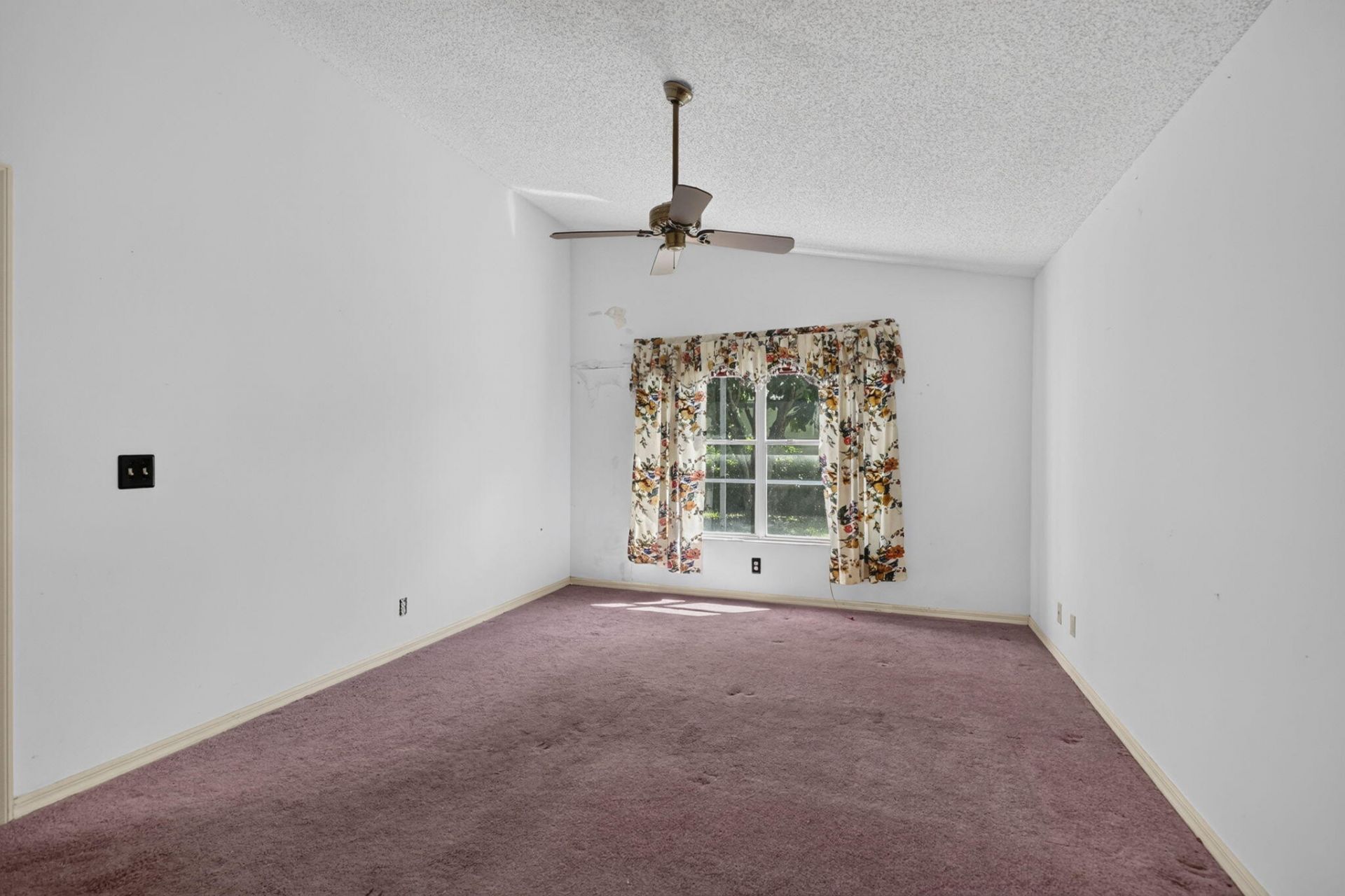 117 Hammocks Court, Greenacres, FL 33413 Photo