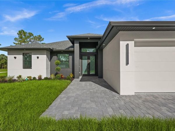 841 Bianca AVE S, LEHIGH ACRES, FL 33974