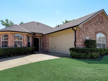 3204 Plumstead Drive, Dallas, TX 75228