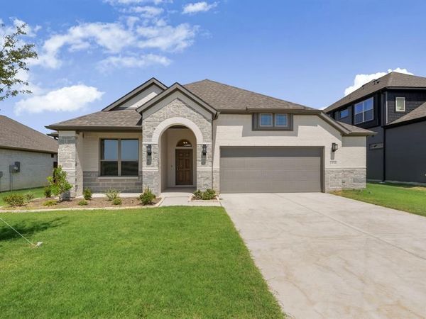 401 Barnfield Road, Cleburne, TX 76033