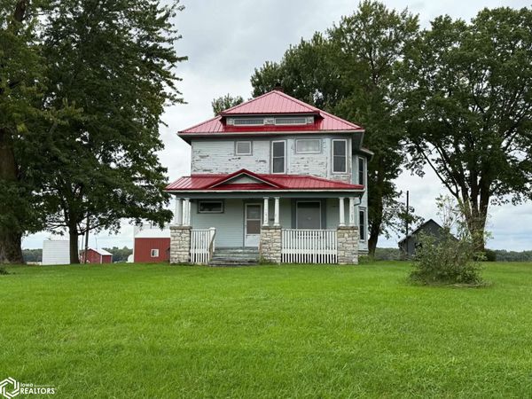 2078 215th Street, Mount Pleasant, IA 52601
